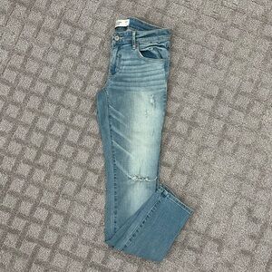Abercrombie & Fitch Skinny Jeans distressed